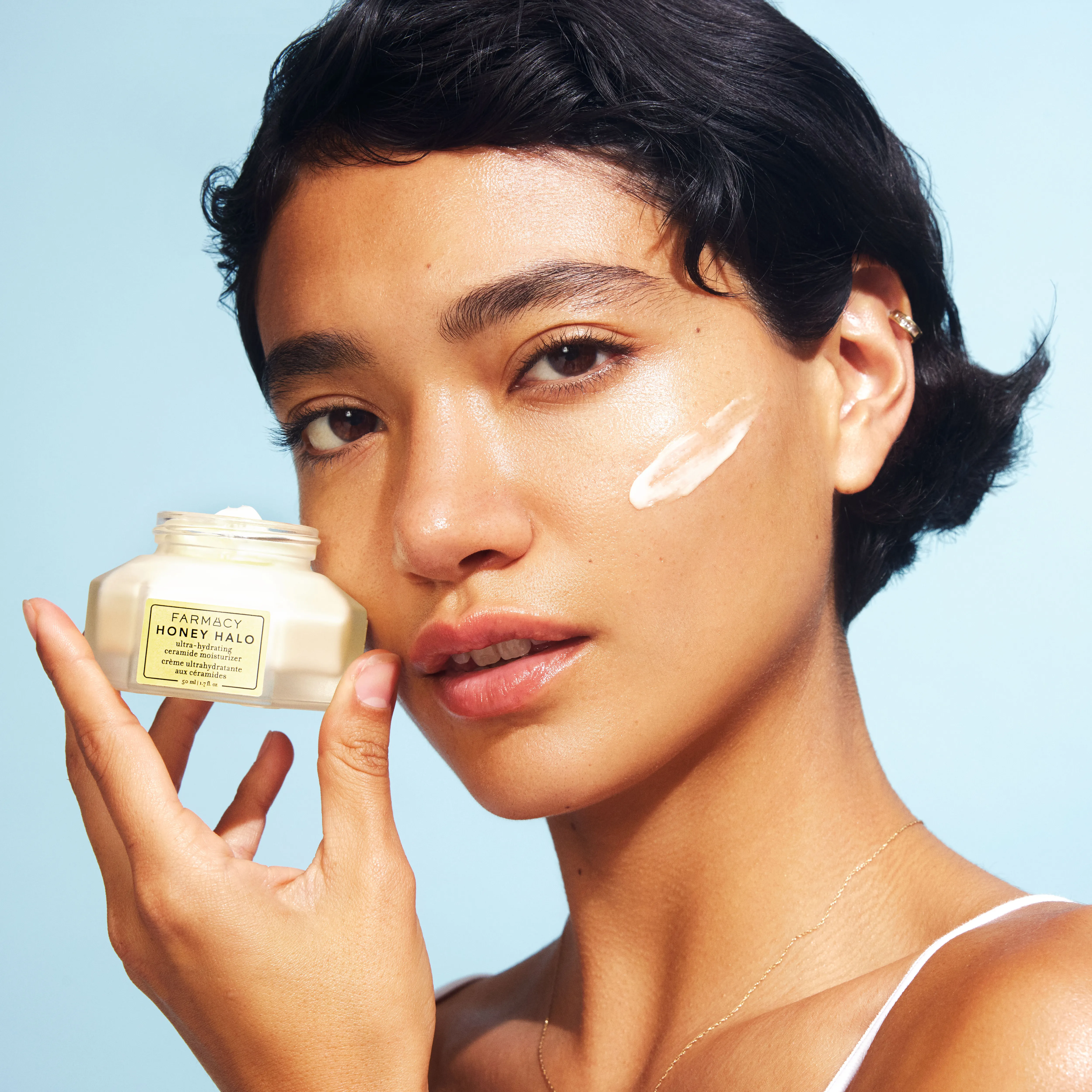 <h4 style='text-align:center;'>Stay smooth all season.</h4>