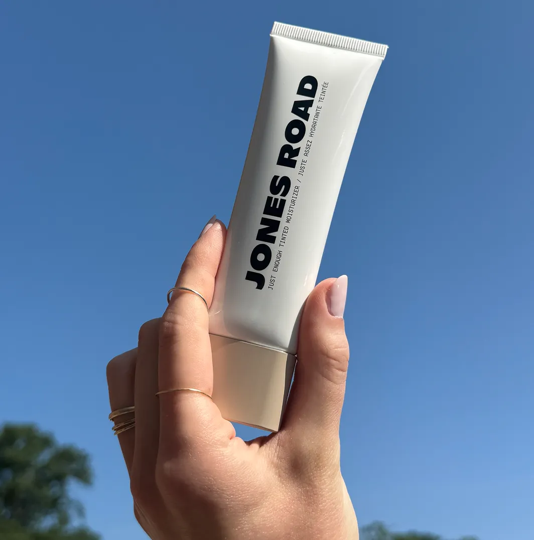 <span style='font-size: 44px; font-weight: 600;'>5.</span>

It's Clinically Proven To Hydrate Skin