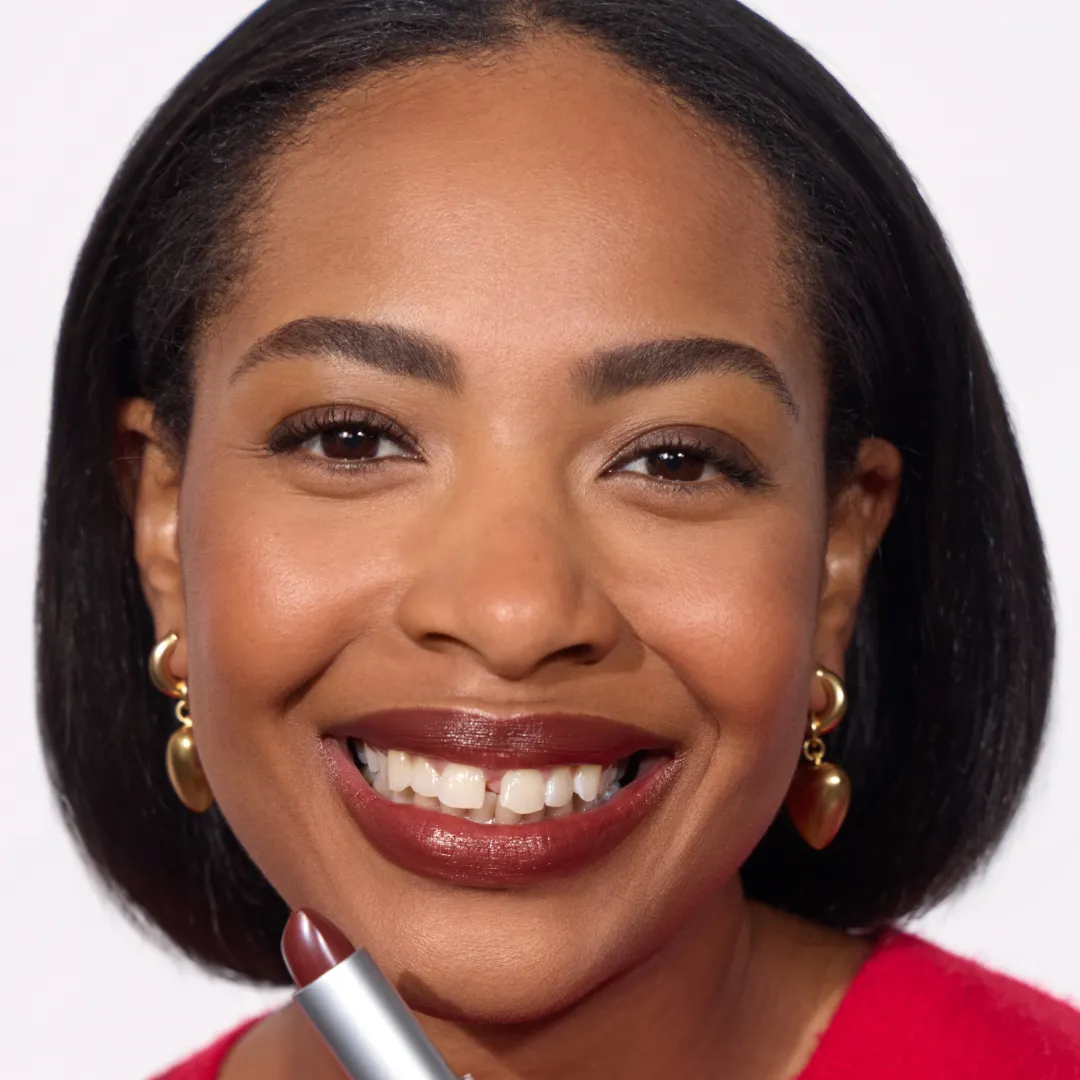 <span style='font-size: 40px; font-weight: 600'>3.</span>

Shades That Enhance, 
Never Overpower
