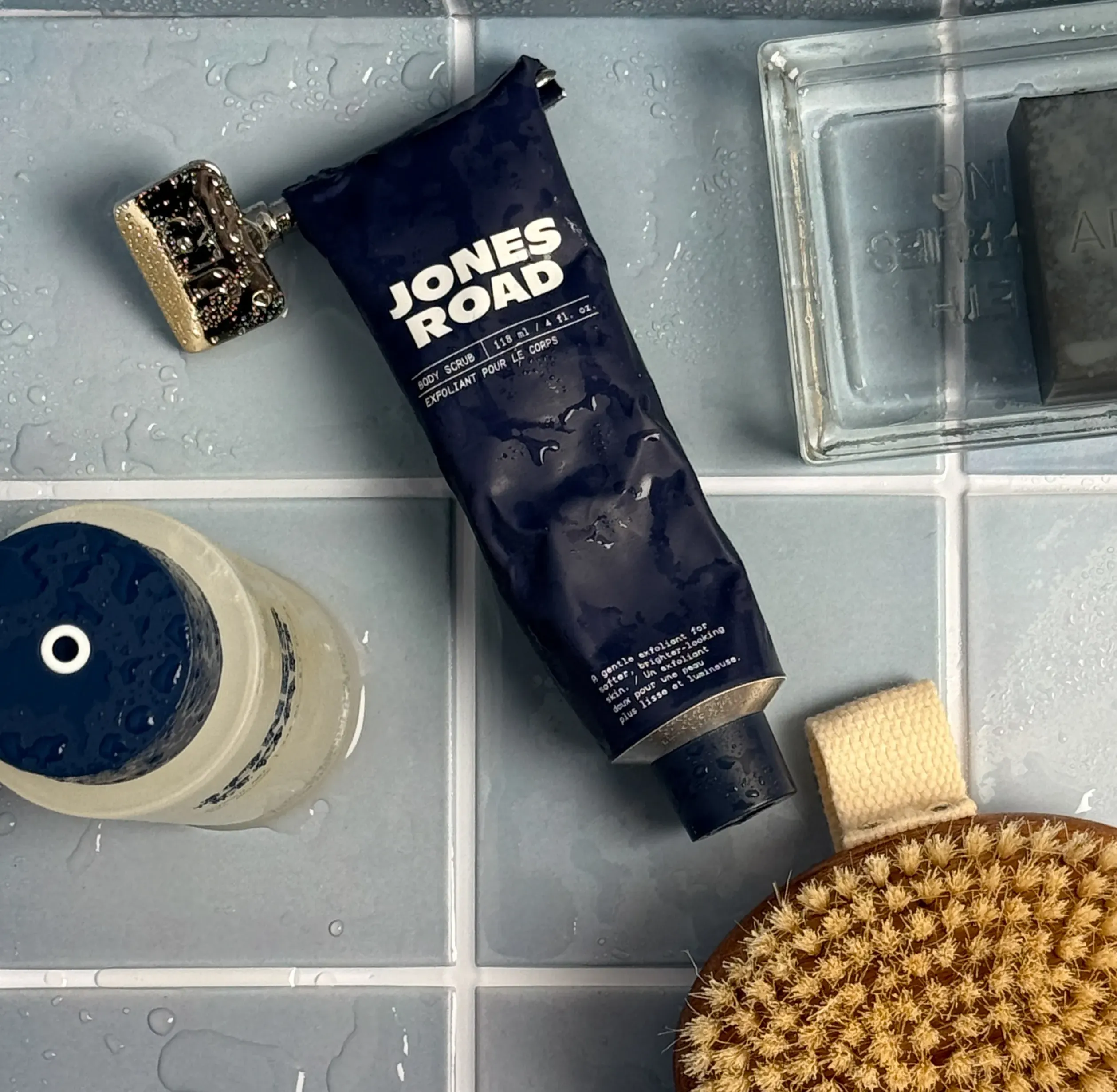 Upgrade to an Exfoliator That Nourishes<br><span style='font-family: RingsideWideWeb, sans-serif; font-size: 16px; font-weight: 100; text-transform: uppercase'>Body Scrub</span>