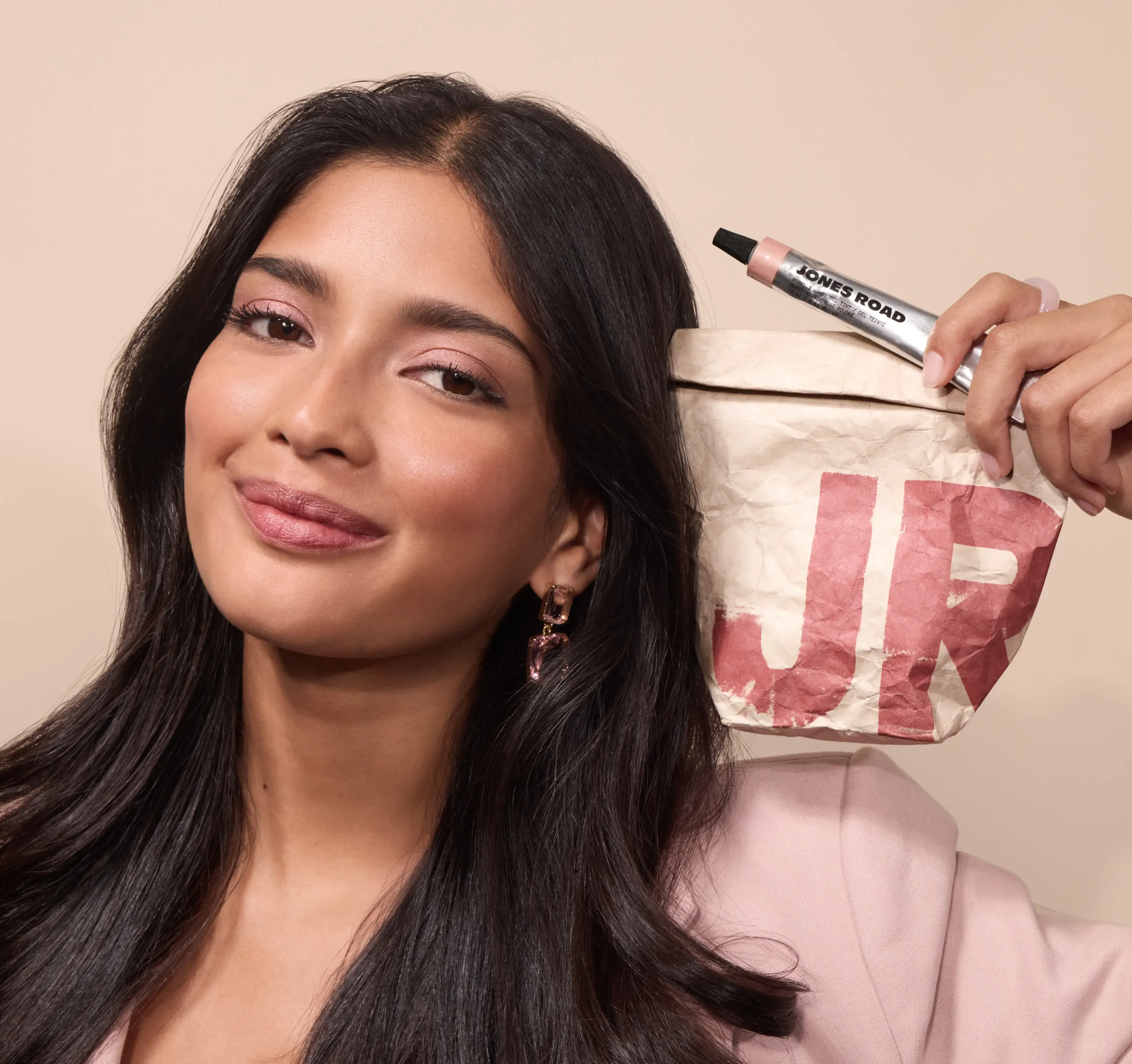 <span style='font-size: 44px; font-weight: 600;'>4.</span>
Try a Lip in a Matching Color 
to Pull the Look Together