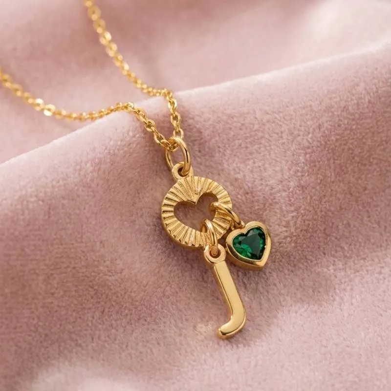 https://d2zbaikdix1qer.cloudfront.net/theograce.myjurni.shop/1770887637345-Initial%20J%20letter%20necklace.webp